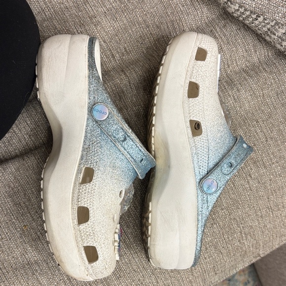 Frozen Crocs - Picture 9 of 10